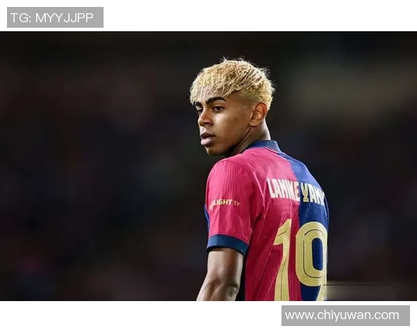 足球世界杯历史十大争议球星揭示：他们的光辉与争议并存的传奇时刻