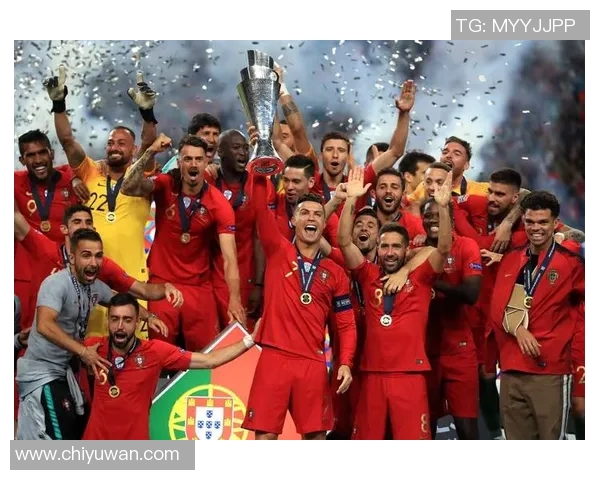 欧洲杯之巅 C罗领衔葡萄牙豪阵冲击荣耀 再创历史传奇 欧洲杯之巅 C罗领衔葡萄牙豪阵冲击荣耀 再创历史传奇